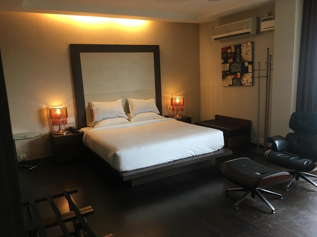 Hotel Md'S Continental Джорхат Экстерьер фото