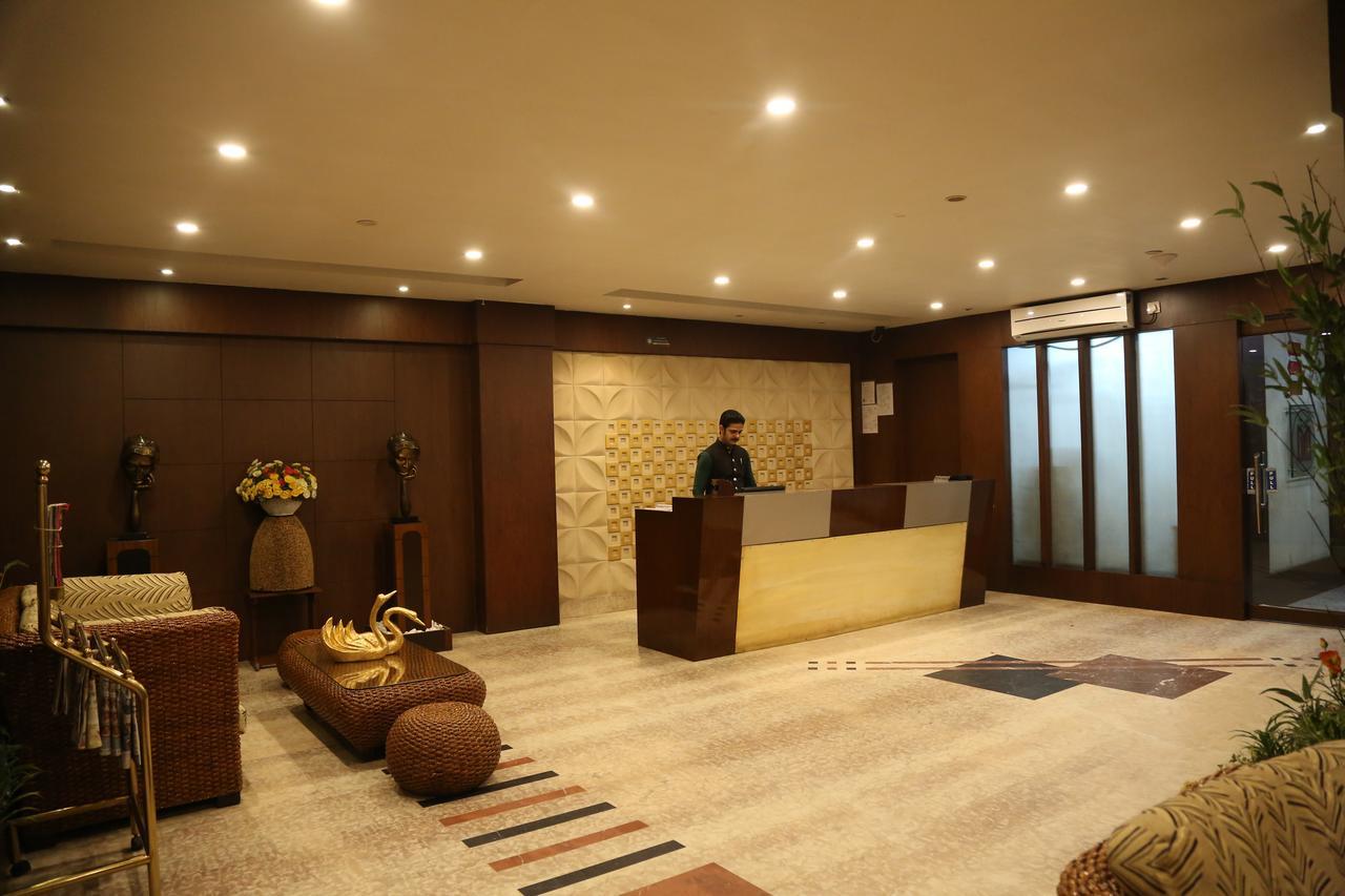 Hotel Md'S Continental Джорхат Экстерьер фото